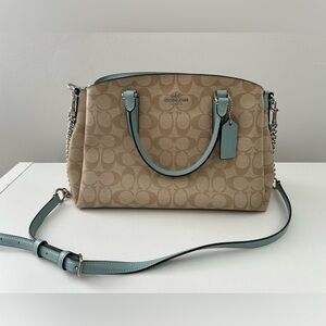 EUC Coach Sage Carryall Signature Canvas Purse in Lt Khaki/Seafoam